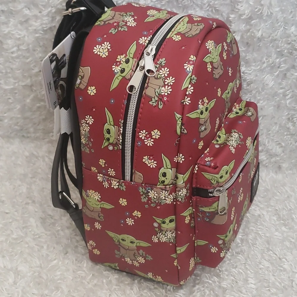 Loungefly Star Wars The Child Mandalorian mini backpack and cardholder